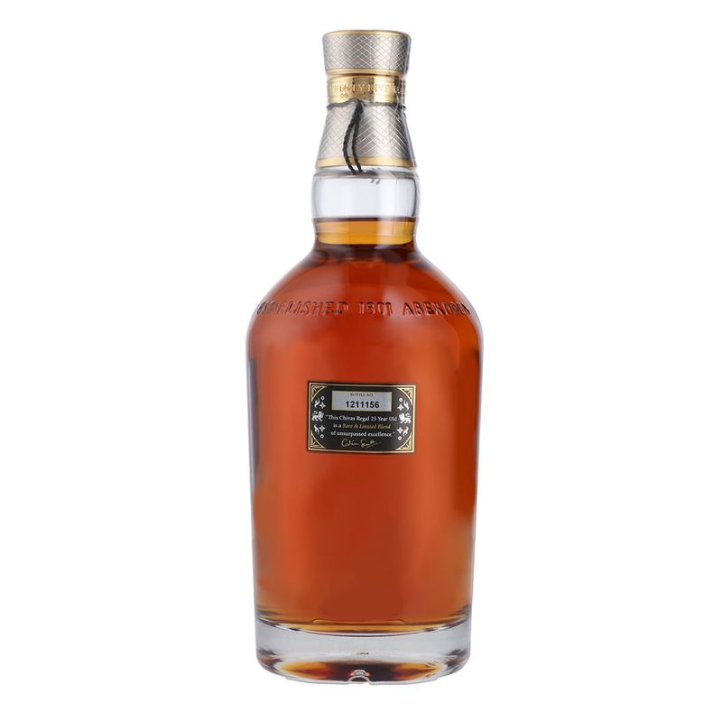 W42284-Vinoteca-Whisky-Chivas-Regal-25Yo-700Ml-004.jpg