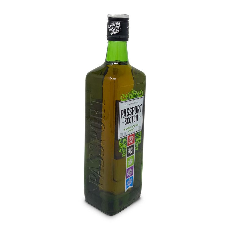 W42020-Vinoteca-Whisky-Passport-700ml-004.jpg