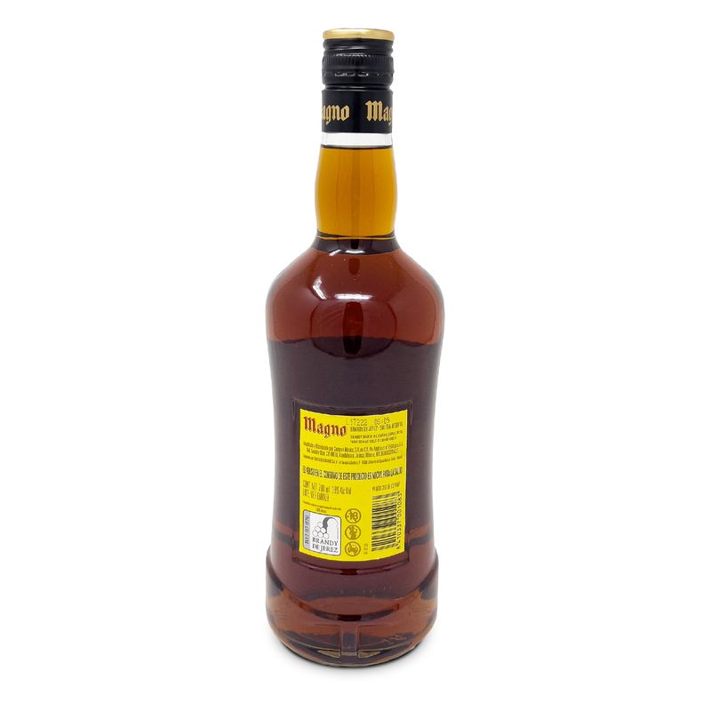 B4045-Vinoteca-Brandy-Magno-700Ml-002.jpg