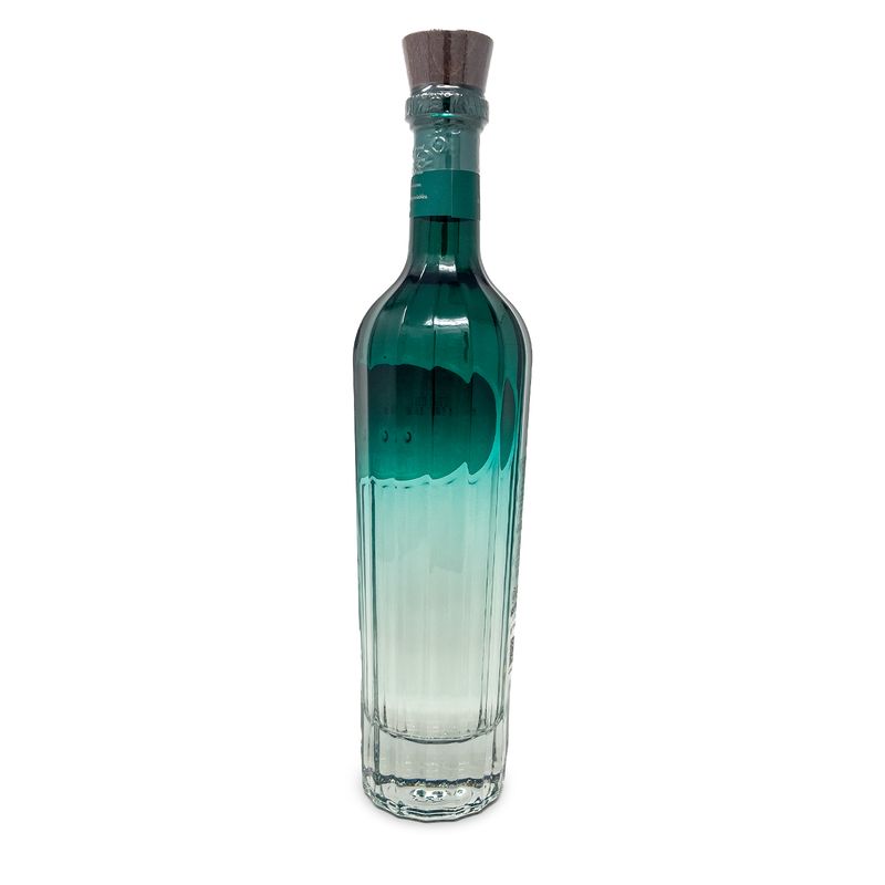 T7467-Vinoteca-Tequila-Gran-Centenario-Cristalino-750Ml-002.jpg