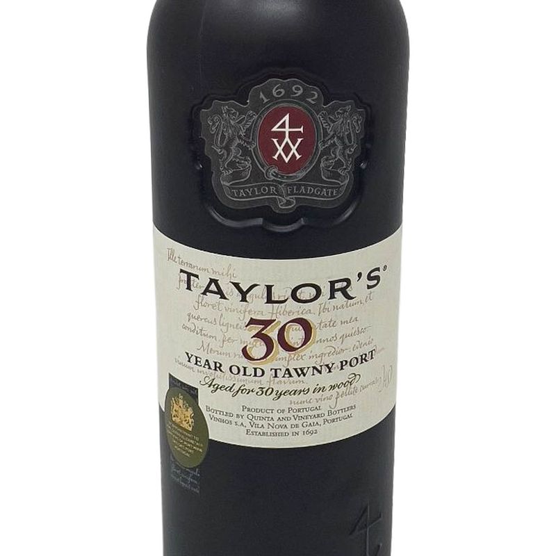 O20018-Vinoteca-Oporto-Taylors-30-Anos-750Ml-003