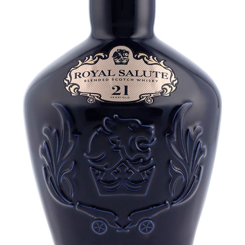 W42065-Vinoteca-Whisky-Royal-Salute-21Yo-700Ml-002.jpg