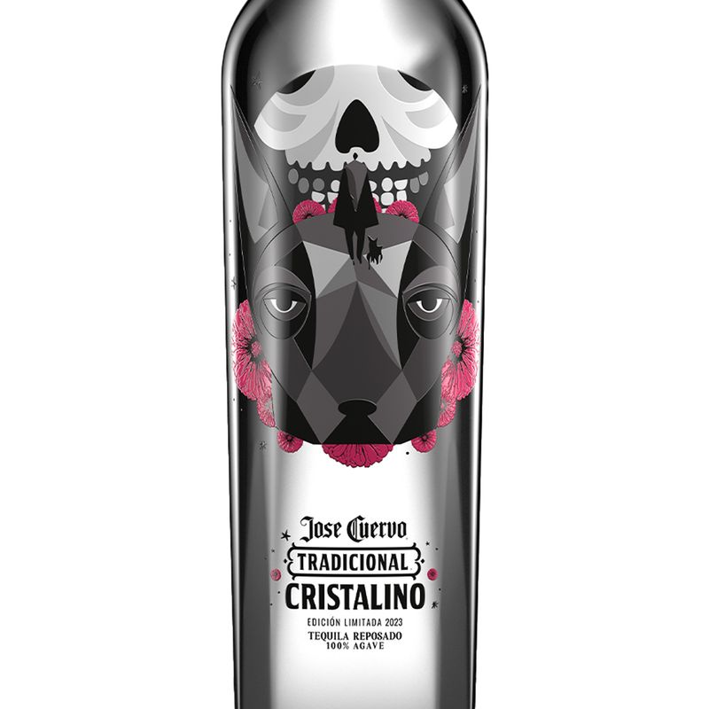 T7490-Vinoteca-Tequila-Tradicional-Cristal-Calavera-750ml-002.jpg