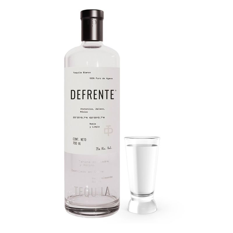 T7474-Vinoteca-Tequila-Defrente-Bco-700-Ml-003.jpg
