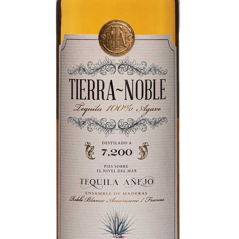 T7387-Vinoteca-Tequila-Tierra-Noble-Anejo-750-ml-003.jpg