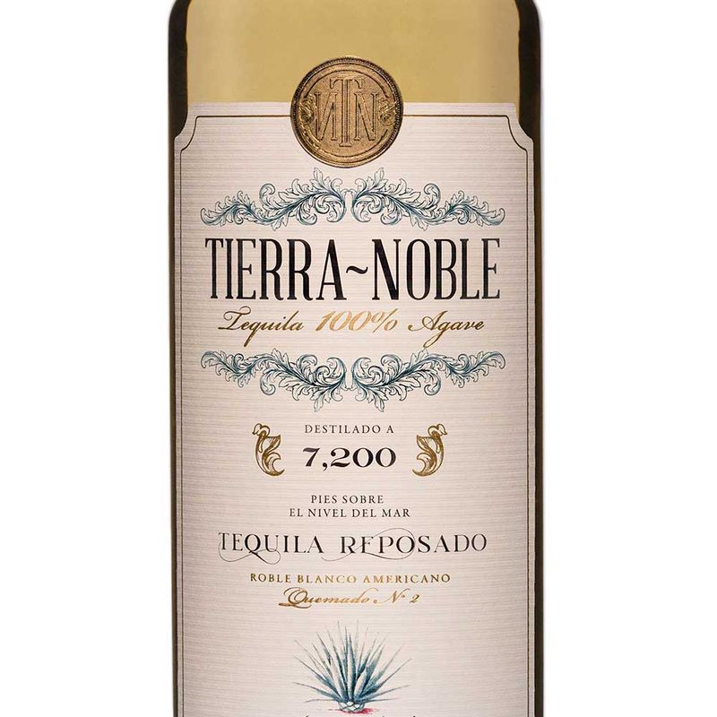 T28547-Vinoteca-Tequila-Tierra-Noble-Reposado-750-ml-003.jpg