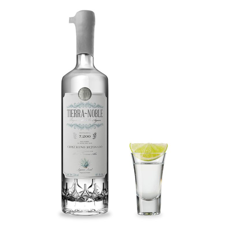 T28548-Vinoteca-Tequila-Tierra-Noble-Reposado-Cristalino-750-ml-002.jpg
