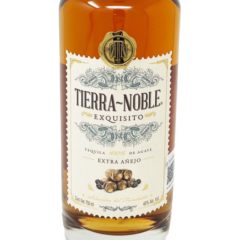 T28571-Vinoteca-Teq-Tierra-Noble-Extra-Anejo-C2-A0-750Ml-003.jpg