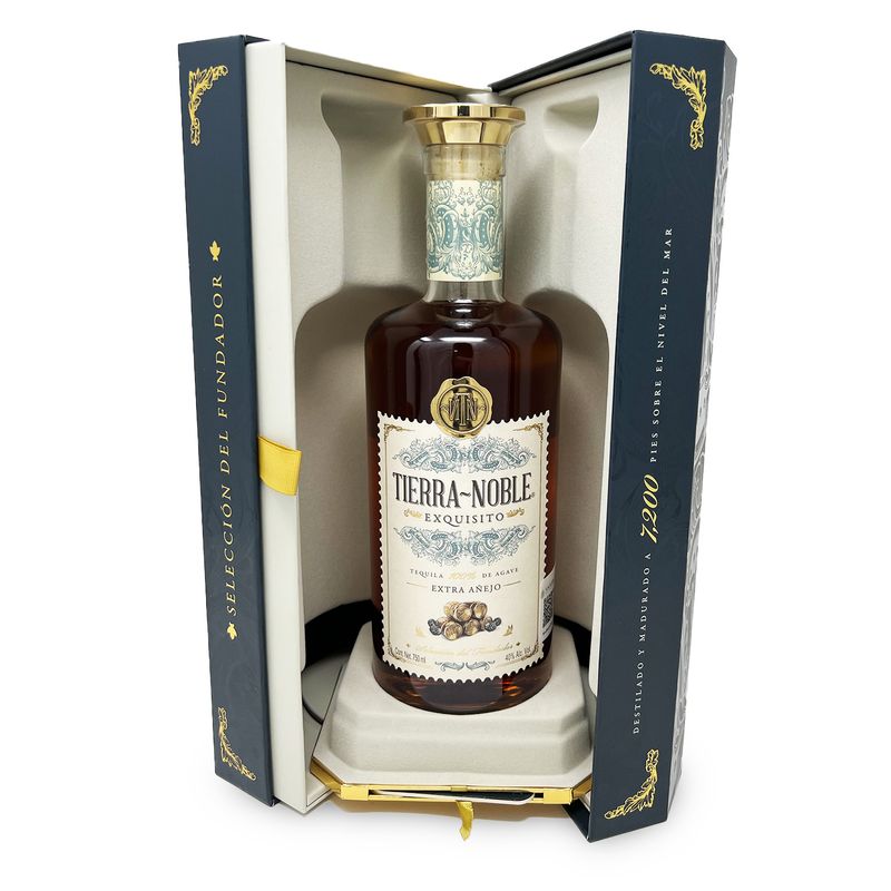 T28571-Vinoteca-Teq-Tierra-Noble-Extra-Anejo-C2-A0-750Ml-007.jpg
