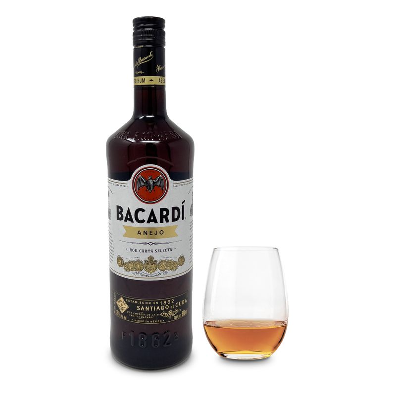 R24836-Vinoteca-Ron-Bacardi-Anejo-980Ml-004.jpg