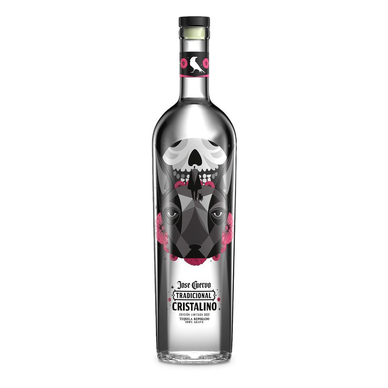 T7490-Vinoteca-Tequila-Tradicional-Cristal-Calavera-750ml-001.jpg