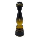 T7391-Vinoteca-Tequila-Clase-Azul-Gold-750Ml-001.jpg