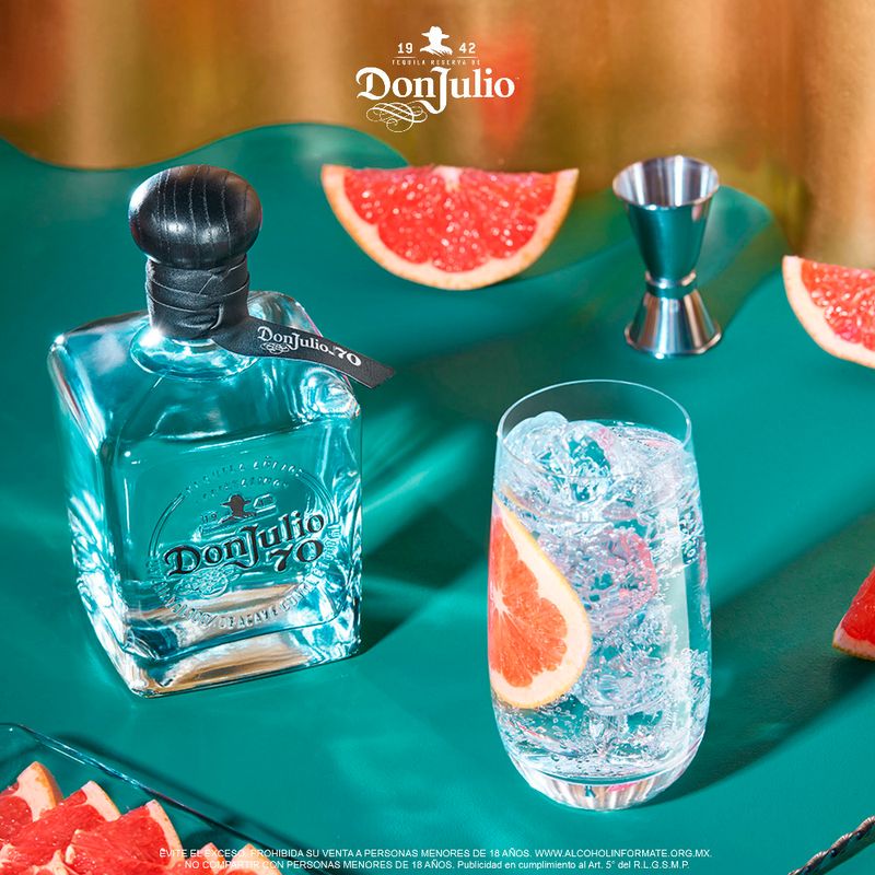 T27796-Vinoteca-Teq-Don-Julio-70-Anejo-700Ml-002.jpg