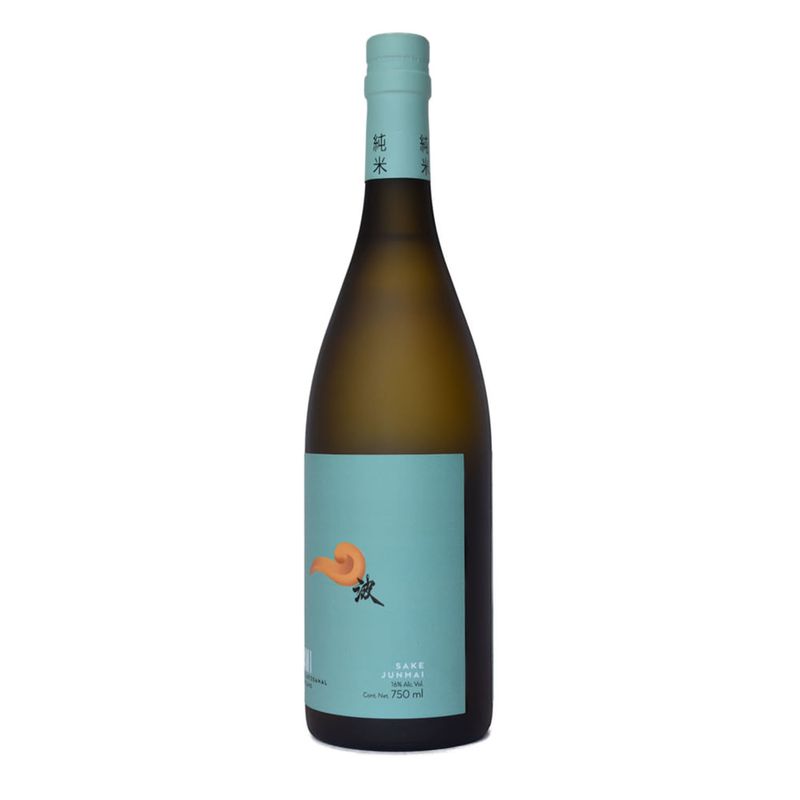 LB17227-Vinoteca-Sake-Nami-Junmai-720Ml-002.jpg