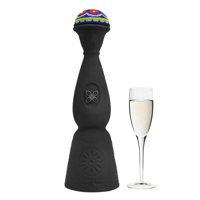 T28569-Vinoteca-Mezcal-Clase-Azul-Durango-750-ml-003.jpg