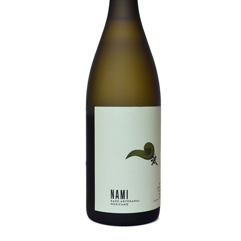 LB17228-Vinoteca-Sake-Nami-Junmai-Ginjo-720Ml-004.jpg